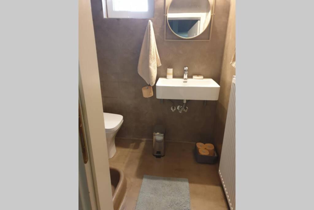 Central Studio Very Close To The Port Of Volos Bagian luar foto